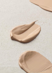 The Body shop Fresh Nude Foundation NATURAL LOOKING FINISH FOR 24HR MOISTURE, SUITABLE FOR SENSITIVE SKIN & DERMATOLOGICALLY TESTED (MEDIUM 2N)