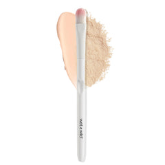 Wet n Wild Concealer Blending Brush for Under Eyes and Brow for Maximum Coverage, Ergonomic Handle for Comfortable Precise Control, Cruelty-Free, Vegan