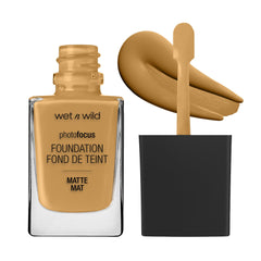 Wet n Wild Photo Focus Liquid Matte Foundation, Amber Beige, Vegan & Cruelty-Free