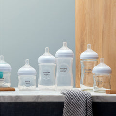 Philips Avent SCY933/01 Natural Glass Bottle with Responsive Dummy 240 ml Pack of 2