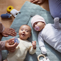 AVENT Philips Soothie Heart Soothie Soother Designed for the Natural Contours of the Child's Face, Made of Medical Silicone, Pack of 2, SCF099/21
