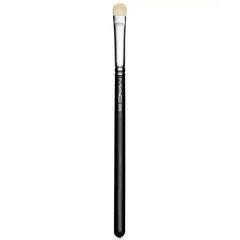 MAC 239S Eye Shader Brush, Versatile Brush for Smooth Eyeshadow Application