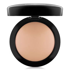 MAC Mineralize Skin finish Natural Face Powder for a Flawless, Radiant Finish