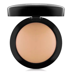 MAC Mineralize Skin finish Natural Face Powder for a Flawless, Radiant Finish