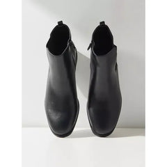 MAX FASHION Plain Block Heel Ankle Boots with Gusset and Zip Closure-Black