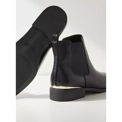 MAX FASHION Plain Block Heel Ankle Boots with Gusset and Zip Closure-Black