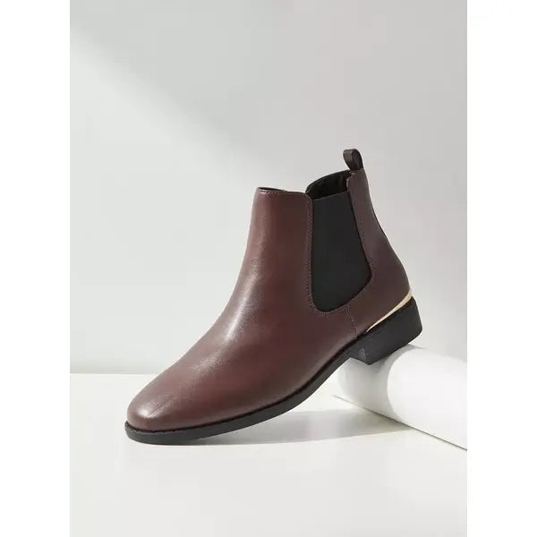 MAX FASHION Plain Block Heel Ankle Boots with Gusset and Zip Closure-Brown