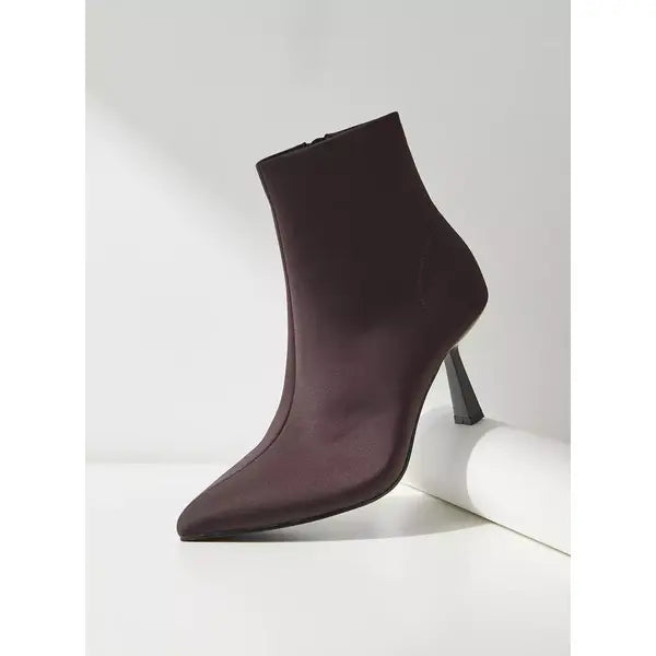 MAX FASHION Plain Pointed Toe Ankle Boots with Stiletto Heels and Zip Closure-Brown