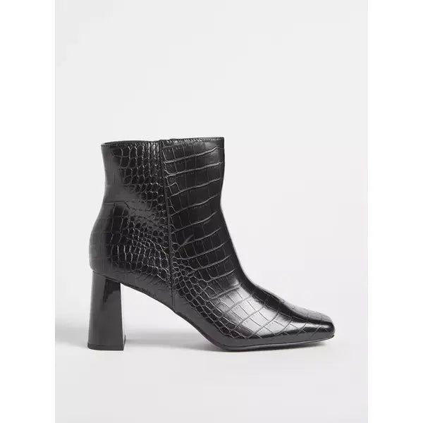 MAX FASHION Textured Ankle Boots with Block Heels-Black