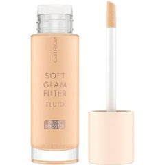 Catrice Soft Glam Filter Fluid - Luminous Make Up Base & Highlighter for Radiant Complexion - With Vitamin E & Squalene - Vegan & Cruelty Free