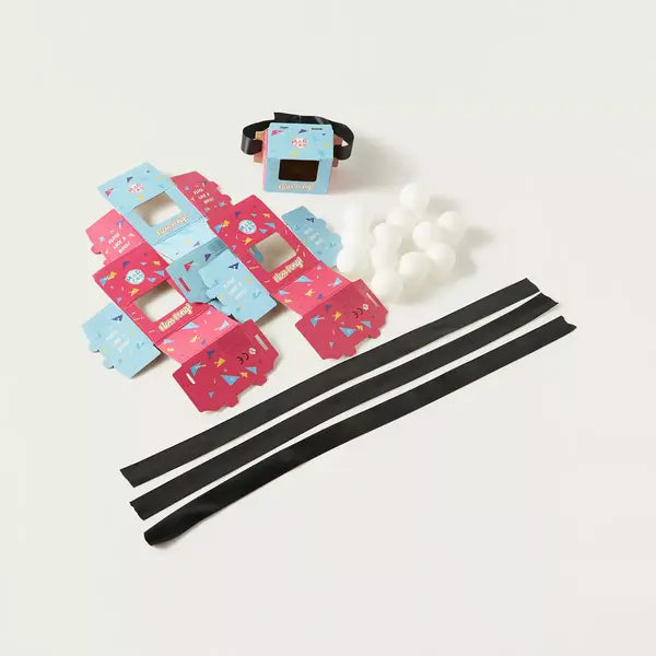 Max fashion Findz World's Smallest Scoop and Catch Game