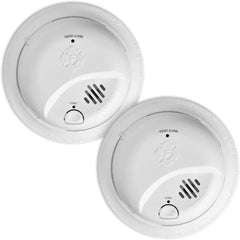 First Alert Smoke Alarm, Battery-Operated Detector with Test & Silence Button - SMI100