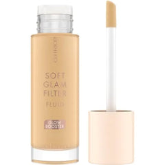 Catrice Soft Glam Filter Fluid - Luminous Make Up Base & Highlighter for Radiant Complexion - With Vitamin E & Squalene - Vegan & Cruelty Free