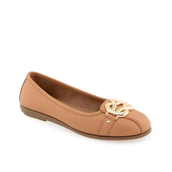 Aerosoles Womens Big Bet Round Toe Ballet Flats, Comfortable Stylish Everyday Shoes, Natural Faux Leather