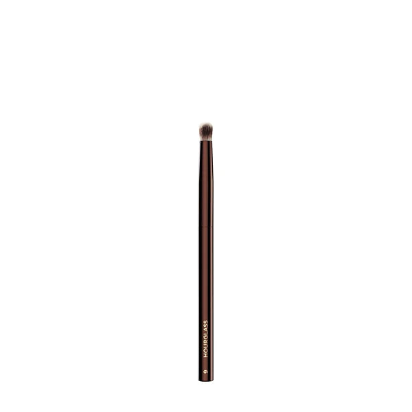 Hourglass Brush #9 - Domed Shadow, 0.71 ounces