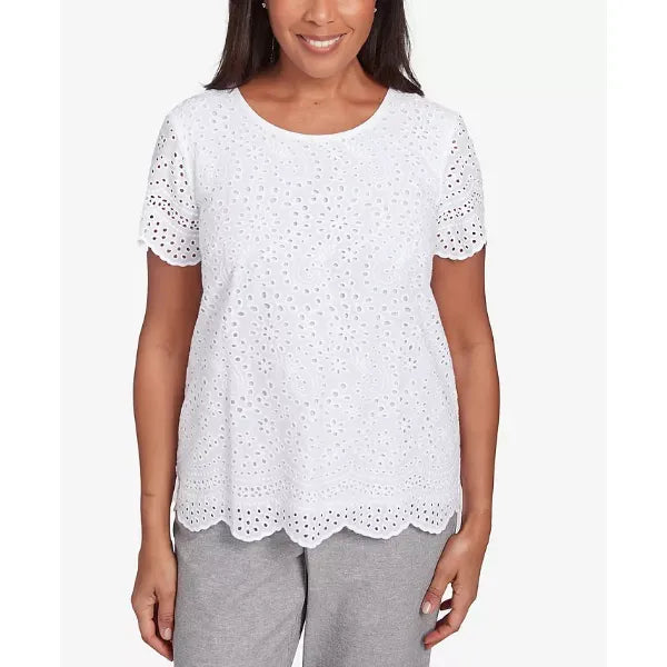 Alfred Dunner Crystal Springs Eyelet Scalloped Hem Crew Neck T-Shirt, White