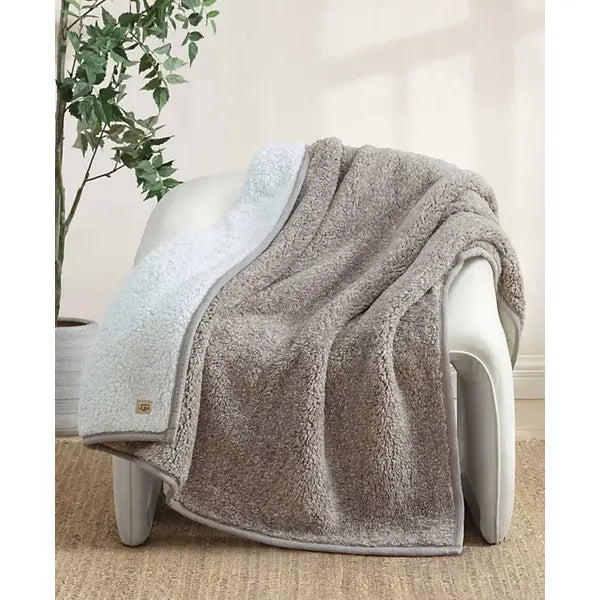 UGG® Classic UGGfluff Throw 50" x 70", Soft and Luxurious Blanket for Ultimate Comfort