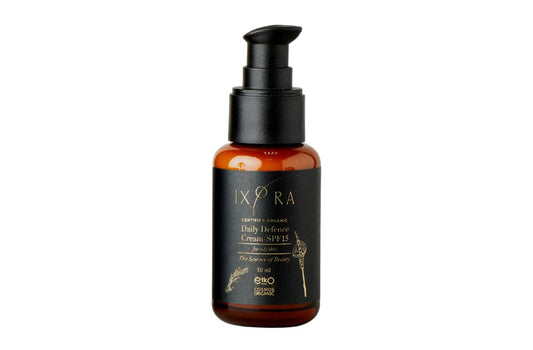 Ixora - Daily Defence Face Cream SPF15 - for Oily Skin -Certified Organic - Day Moisturizing Cream for Natural Protection against sun's UV rays with SPF 15 - GMO Free - Vegan friendly
