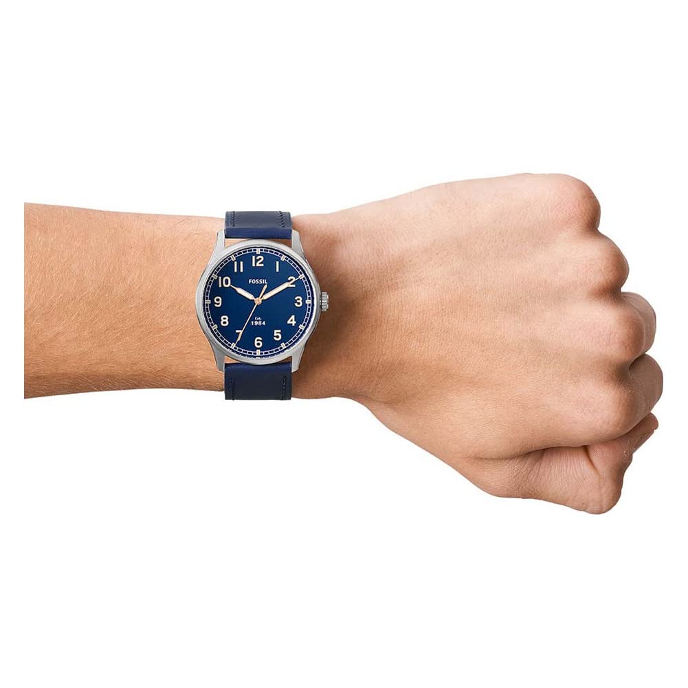 Fossil Dayliner Three-Hand Navy Leather Watch - FS5924