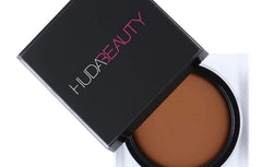 Huda Beauty Tantour (11g)- Light