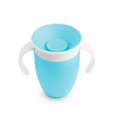 Munchkin 360° Trainer cup, Spill proof and leak proof cup with handle for infant/baby boys and girls, comes with lid, 7oz Capacity, 6 Months and above, Blue