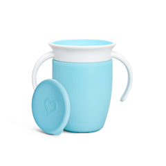 Munchkin 360° Trainer cup, Spill proof and leak proof cup with handle for infant/baby boys and girls, comes with lid, 7oz Capacity, 6 Months and above, Blue