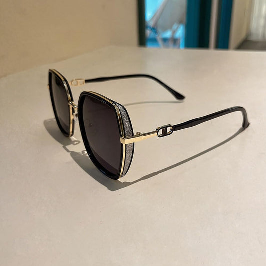 Goodern Polarized Sunglasses for Women Men,Travel Lightweight Sun-Proof Sunglasses Unisex Portable Big Frame Sun Glasses Fashion Sun Protection Sunglasses Outdoor Camping Fishing Sunglasses-Black