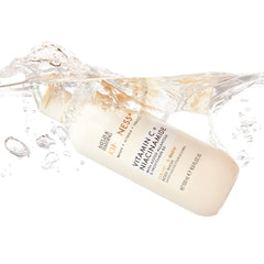 Baylis & Harding Kindness + Vitamin C and Niacinamide Cleanse & Glow Luxury Body Wash 500ml | Added Allantoin & Provitamin B5 | Vegan | Dermatologist approved.