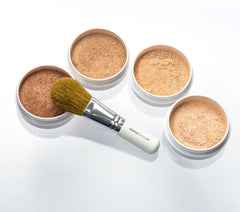Serious Skincare BELLA ROSE PRO-MINERALS Loose Mineral Powder Makeup Foundation SPF 15 + Goat Hair Application Brush - Sheer to Full Coverage - Luminous Matte Finish - Men and Women - .50 oz   (Light)