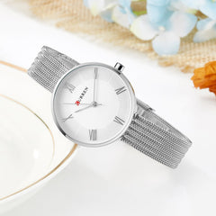 Curren 9020 Quartz Movement Round Dial Stainless Steel Strap Waterproof Women Watch - Silver/Gold
