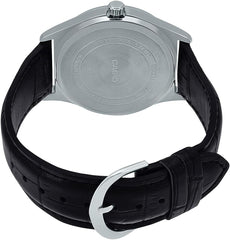 Casio Watch Black/White