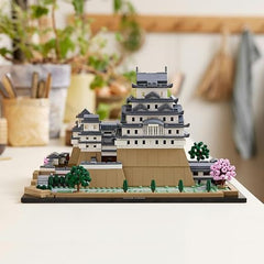 LEGO 21060 Architecture Himeji Castle Set, Landmarks Collection Model Building Kit for Adults, Gift Idea for Fans of Creative Gardening and Japanese Culture, Includes Buildable Cherry Blossom Trees