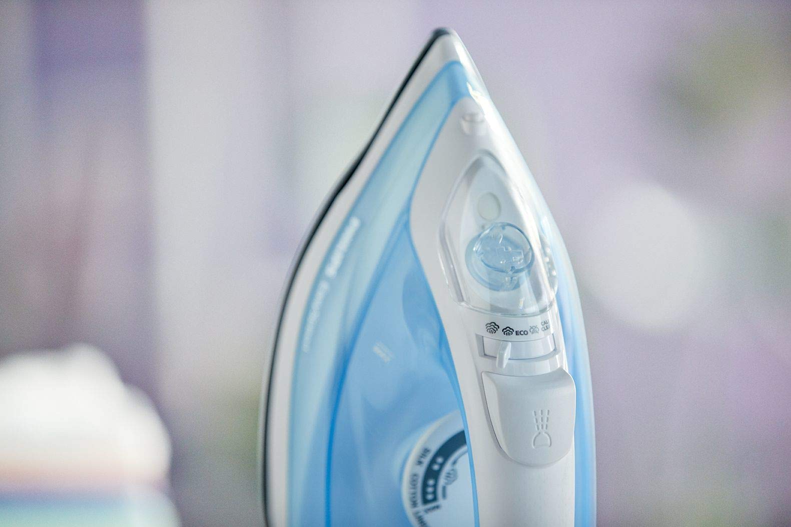 Philips EasySpeed Steam Iron - 2000W, Steam boost up to 90 g, Non-stick soleplate, Anti-scale, Blue - GC1740/26