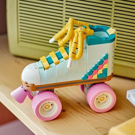 LEGO Creator 3in1 Retro Roller Skate to Mini Skateboard Toy to Boom Box Radio, Set for 8 Plus Year Old Girls, Boys & Kids, Great Desk Decoration or Bedroom Accessories, Gifts for Music Lovers 31148