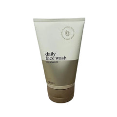 Bath & Body Works Face Essentials Daily Face Wash With Vitamin B5 4 Ounces