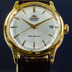 Orient Bambino 38mm - Klassische Herrenarmbanduhr mit Automatik Handaufzug, Lederarmband, Edelstahlgehäuse, Analoganzeige - RA-AC0M