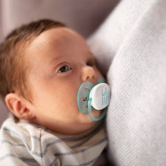 AVENT Philips Ultra Soft Pacifier 2 Pack - BPA-Free Dummy for Babies from 0-6 Months (Model SCF091/03)