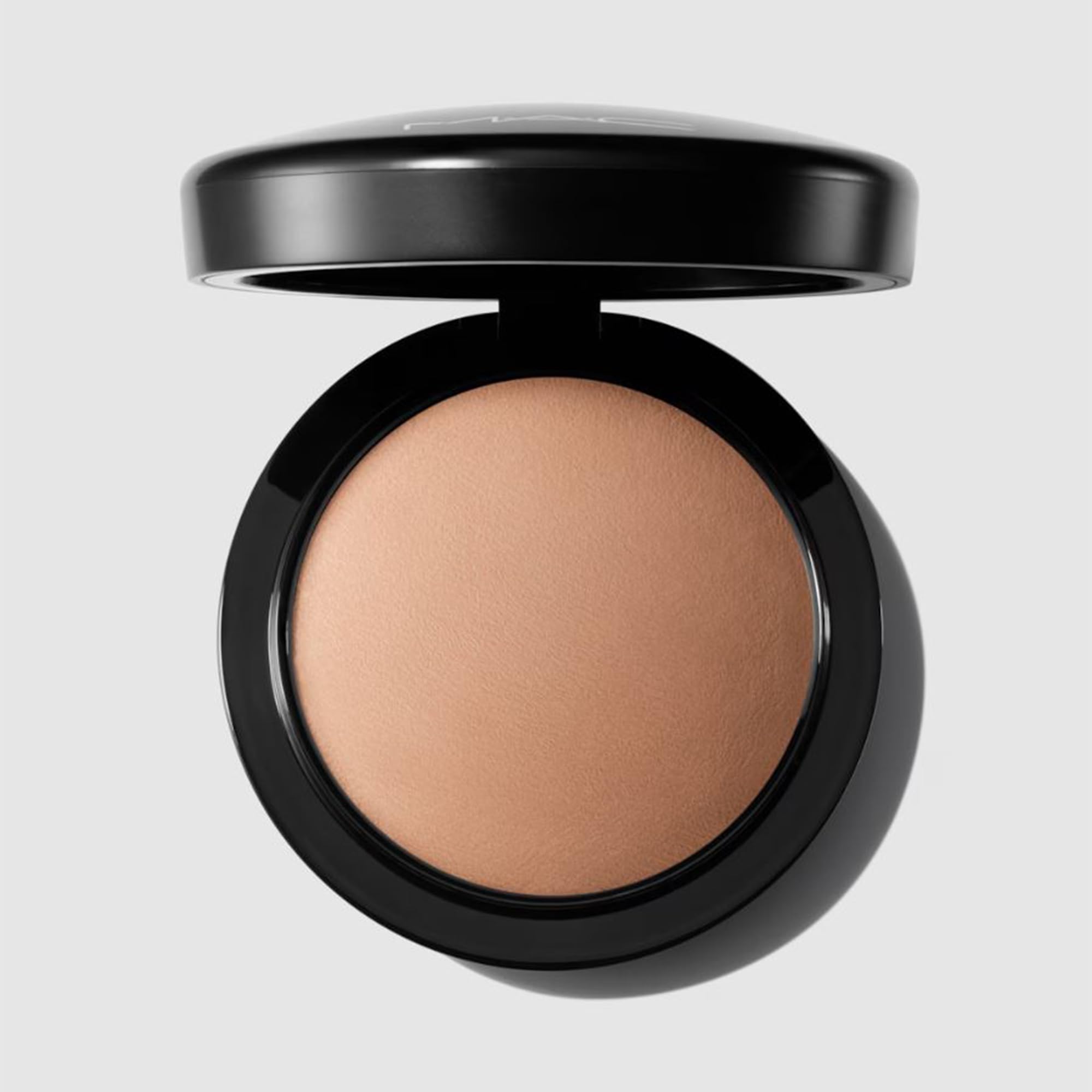 MAC Mineralize Skinfinish/ Natural # Medium dark