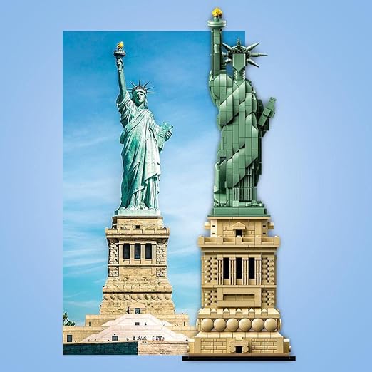 LEGO 21042 Architecture Statue of Liberty Model Building Kit, Collectable New York Souvenir Set, Gift Idea for Women, Men, Her or Him, Home Décor, Creative Activity