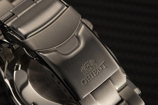 Orient Triton Men's Automatic Manual Winding Mechanical Sports Diver Wrist Watch with Crown at 4 o'clock