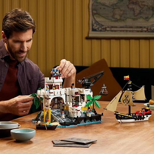 LEGO Icons Eldorado Fortress Classic Set for Adults to Build, Iconic Pirates Model Kit with Pirate Ship and 8 Minifigures, Nostalgic Gift for Men, Women, Him or Her from the 1980s Theme 10320