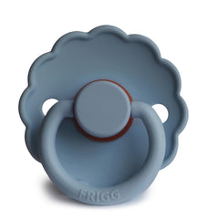 FRIGG Daisy Latex Pacifier 6-18 Months | Soothing Comfort Pacifiers with Click-Lock System | 1 Pack Natural Rubber Soothers | Food Safe with Timeless Elegance — Glacier Blue