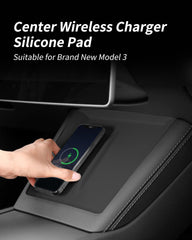heus Center Console Wireless Charging Mat for Tesla Model 3 2024 ，Carbon Fiber Pattern Wireless Charging Silica Gel Mat Decoration Interior Car Accessories (Black)