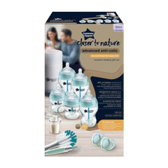 Tommee Tippee Advanced Anti-Colic Newborn Baby Bottle Feeding Gift Set, Heat Sensing Technology, Breast-like, BPA-Free