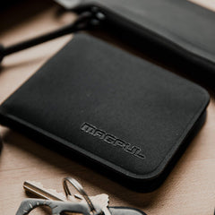 Magpul DAKA Bifold Tactical Minimalist Cash and Card Holder Wallet EDC Gear - ‎Black