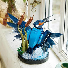 LEGO Icons Kingfisher Bird Set, Model Building Kit for Adults to Build with Water Setting Display Stand, Great Home and Office Desk Décor, Valentine's Day Gifts for Women, Men, Her or Him, 10331