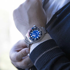 Orient Triton Men's Automatic Manual Winding Mechanical Sports Diver Wrist Watch with Crown at 4 o'clock
