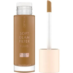 Catrice Soft Glam Filter Fluid - Luminous Make Up Base & Highlighter for Radiant Complexion - With Vitamin E & Squalene - Vegan & Cruelty Free
