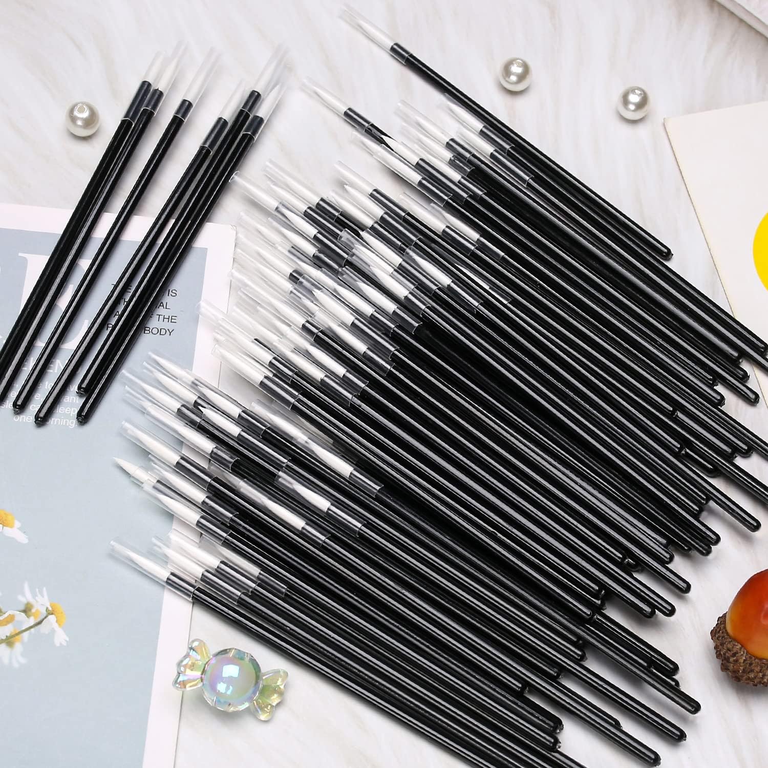 TERRIFI 100 PCS Disposable Eyelash Mascara Brushes Makeup Brush Wands Applicator Makeup Kits, Disposable Eyeliner Brush, Convenient and quick makeup