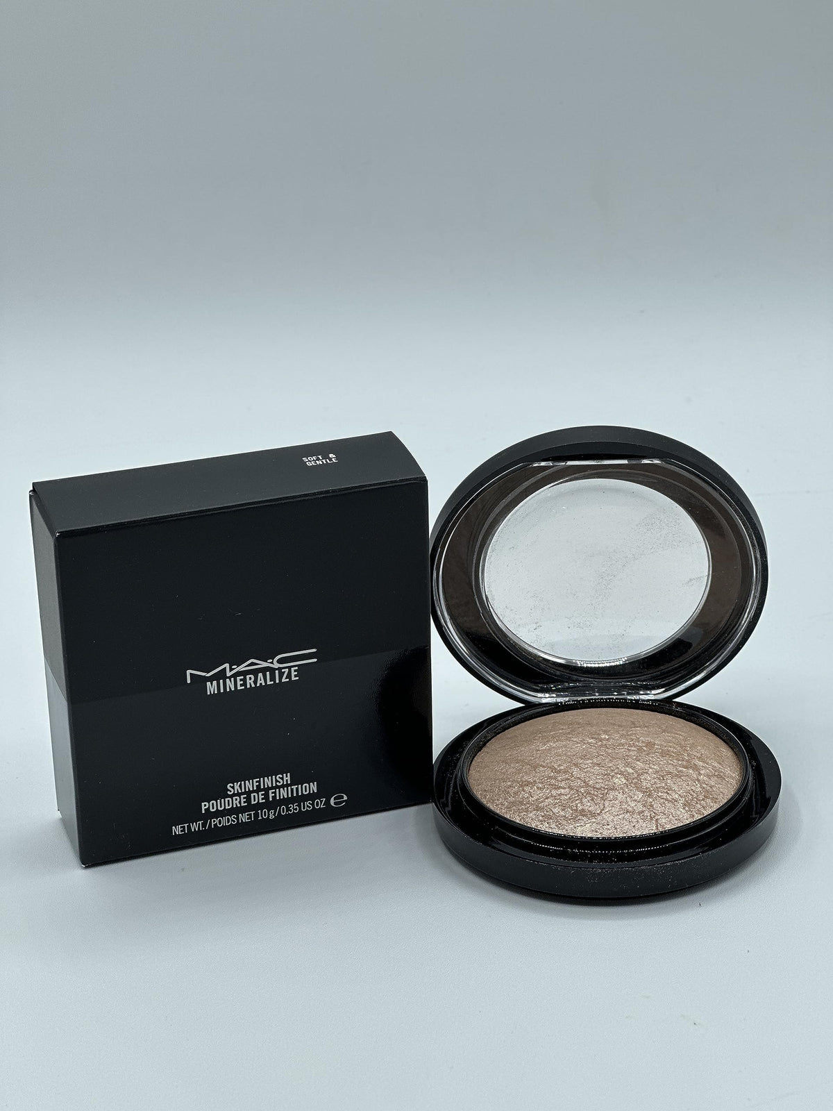 MAC Mineralize Soft And Gentle Skinfinish Face Powder For Women, 10 gm